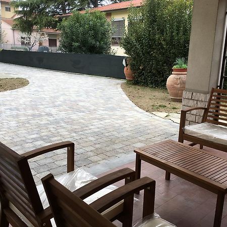 Appartement La Casa Di Nila à Pise Extérieur photo