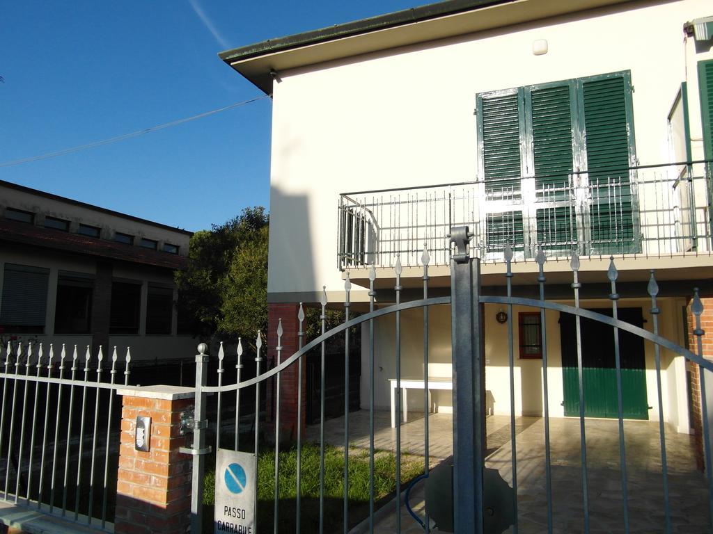 Appartement La Casa Di Nila à Pise Extérieur photo