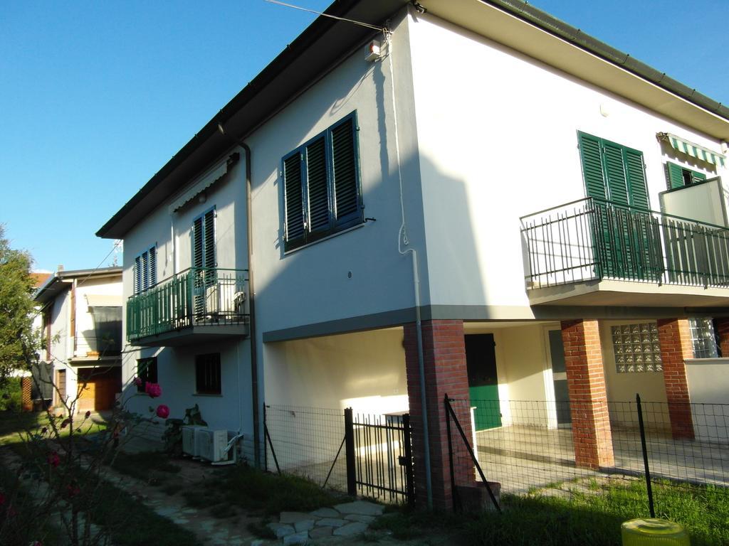 Appartement La Casa Di Nila à Pise Extérieur photo